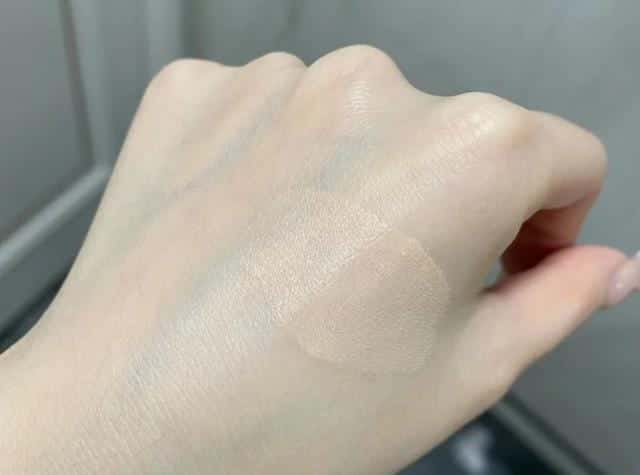 兰蔻菁纯气垫哪个色号好（兰蔻气垫哪款最好用）