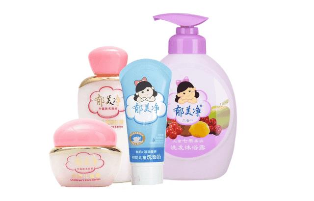 瓷肌化妆品是正规的吗（瓷肌是三无产品吗）