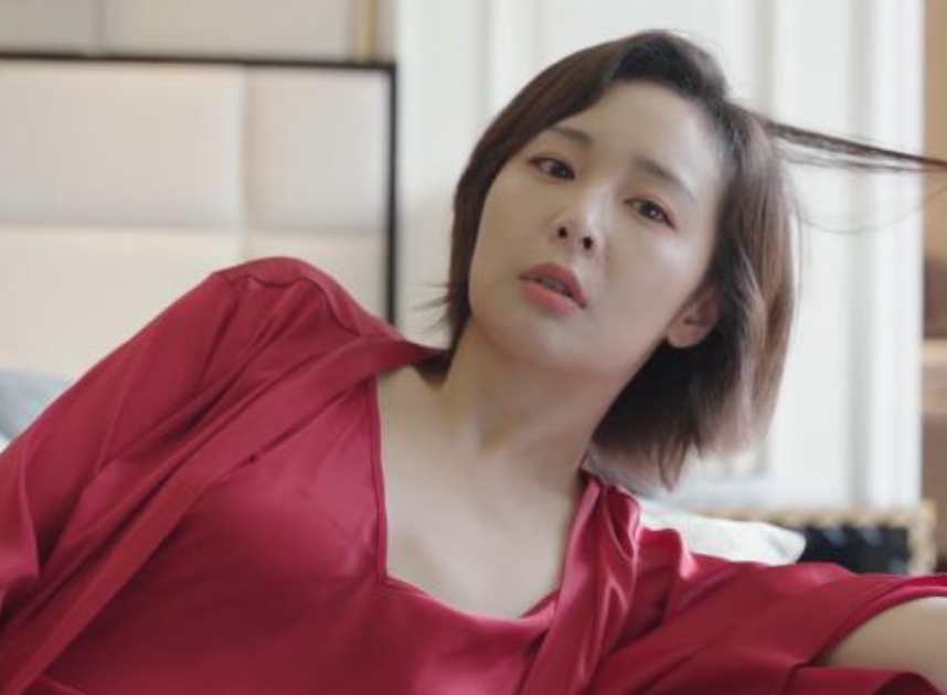 一场演技和流量的较量！狂飙大嫂高叶和女主李一桐，结果大快人心