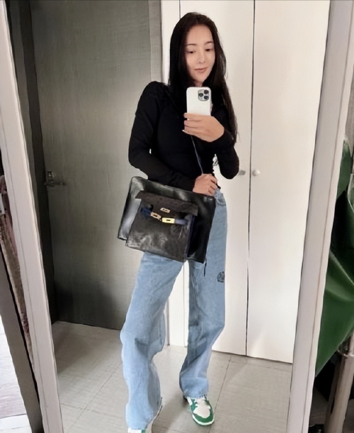 曹格深夜示爱前妻吴速玲，称依然爱她，发出求救信号直呼很痛苦