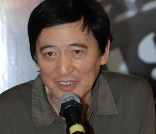 著名艺术家在日本家中去世，邓超周杰发文悼念，妻儿被曝是日本人