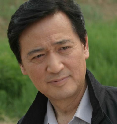 著名艺术家在日本家中去世，邓超周杰发文悼念，妻儿被曝是日本人