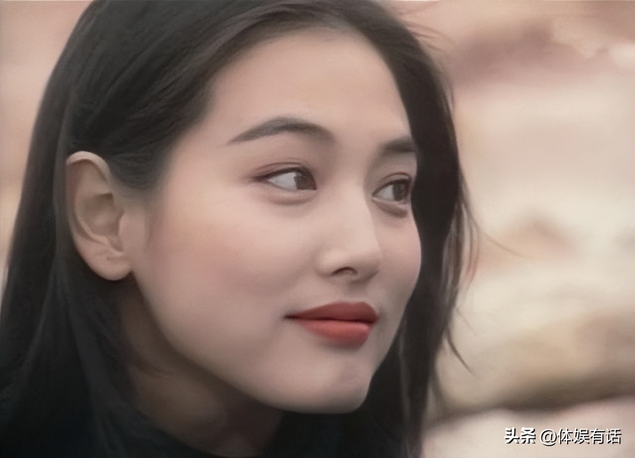 西安出美女，8位来自西安的女星，个个颜值出众，非网红脸能比