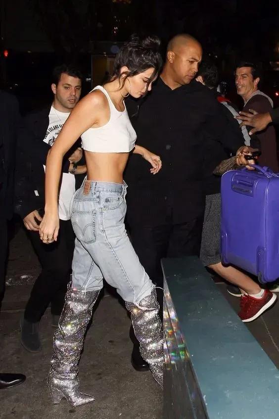 逛街当T台，你永远不知道肯达尔·詹纳（Kendall Jenner）有多美