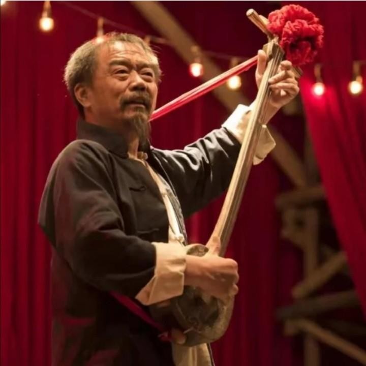 尚铁龙：年龄颜值限制不了的戏路，他才不是一个普通68岁老头