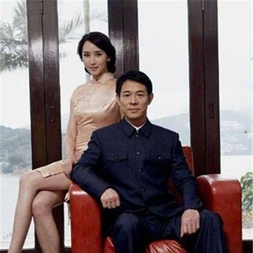 李连杰为何那么爱利智