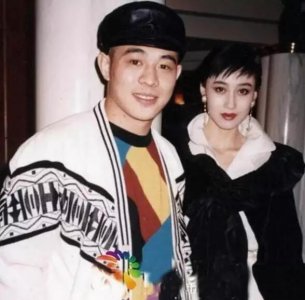 ​李连杰为何那么爱利智 爱八卦的来