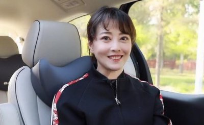 ​周海媚老公是谁（周海媚2段情史55岁坚持不婚）