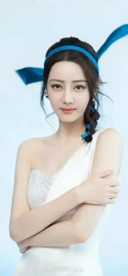 迪丽热巴走性格路线杀疯了，人间富贵花我只服她！