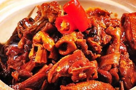 红烧鸭子配什么菜好吃 食谱推荐