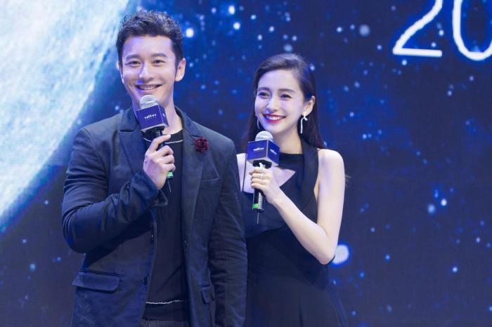 Angelababy晒出儿子背影照，苗条身材和大长腿实力抢镜
