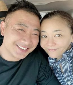 ​48岁华原朋美近况曝光，回应离婚传闻，正在接受不孕治疗