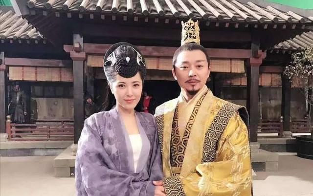 章子怡公开怼郑爽没演技！中戏96班的同学，你可是一个都惹不起！