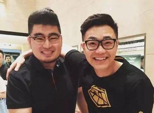 鞠萍25岁儿子近照曝光！系名校学霸，女友颜值高撞脸“网红”