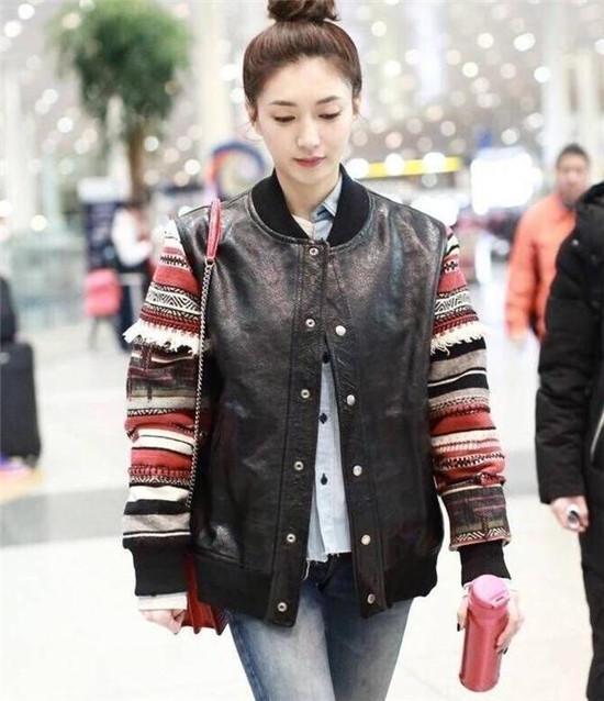 李易峰江疏影真的在一起了？ 两人举止亲密无间!
