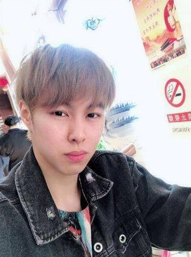 主播包子被封禁，狠批直播平台犯贱，官方深夜6字打脸