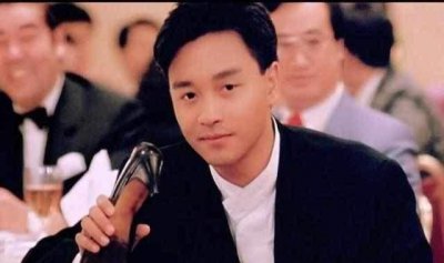 ​又一当红女星患抑郁症，深夜割腕自杀，疑因不堪忍受娱乐圈潜规则