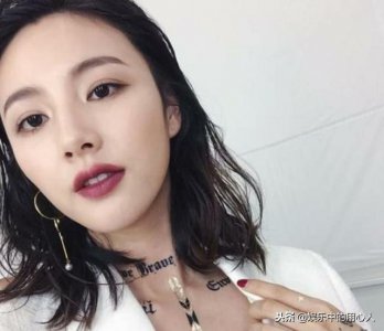 ​娱乐资讯：王思聪和陈雅婷遛狗