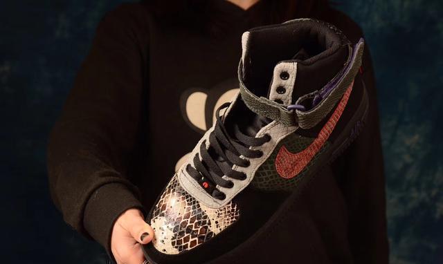 Nike AIR FORCE 1  “CNY”蛇年限定 开箱测评