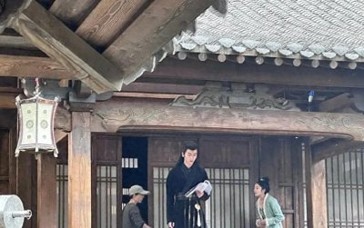 ​郭敬明陈学冬瞒不住了！“男宠”风波6年后，不顾世俗公开示爱？