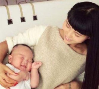 ​王迅儿子：爸爸为妈妈分手糟糠妻魏臻，6岁儿子成全家宠爱的神秘焦点