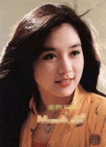 ​4大琼瑶女郎罕见年轻美照：19岁的吕秀菱，第一次跃上银幕的林青霞