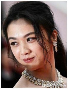 ​汤唯的真实生活：从国际影星到田园农妇的美丽转身