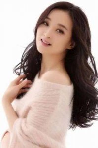 ​23岁王艳嫁二婚富豪，25年后再看，幸福指数爆表！