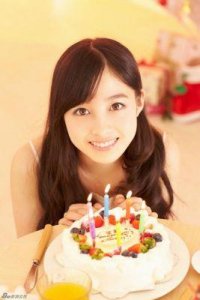 ​桥本环奈被指控职场霸凌：至少8名经纪人辞职