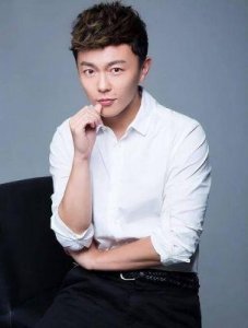 ​李连杰之子谢苗：个人资料及现状介绍