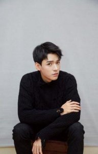 ​龚俊个人资料简介与家庭背景：他是否为富二代？他的父母从事什么职业？