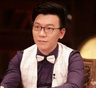 ​“奇葩之王”陈铭的婚姻故事：一段跨越年龄差距的师生恋情能否幸福美满？