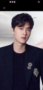​热议预定，娱乐圈或将有重大新闻爆出，各种传言纷纷指向李易峰！网传涉及嫖娼