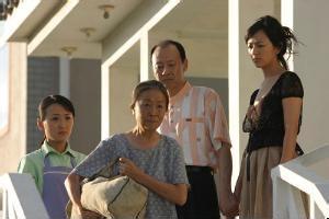 她是《我的丑娘》中丑娘扮演者，没想到她女儿长得这么美