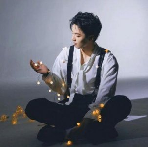 ​周峻纬的妻子长什么样？女方个人资料曝光，疑似是加拿大华人模特