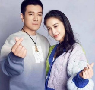 ​杨子45岁前妻近照曝光，气质优雅，颜值不输黄圣依