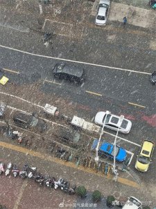 ​罕见！贵州突下汤圆式冰雹，这是大寒潮来了？分析：暖湿太强所致