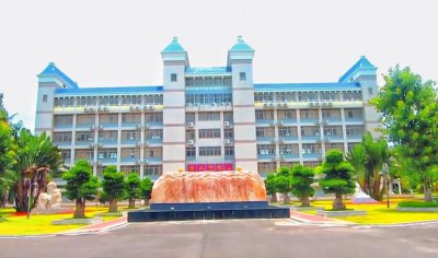 ​海南省文昌市6所高中，都叫什么名字？