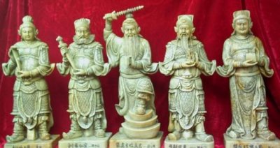 ​民间供奉的五路财神分别是谁，掌管何处的财源？