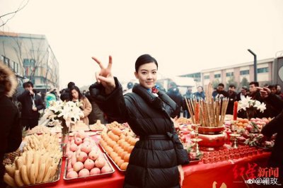 ​专访《中国机长》演空姐的成都妹子雅玫：拍戏时吃了三天火锅