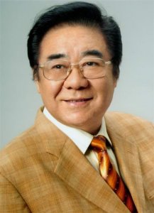 ​戴玉强个人资料简介：40岁成名，与初恋结婚29年，如今女儿成他骄傲
