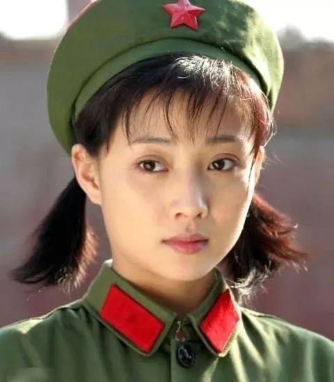 演员殷桃：一段失败的婚姻，情史一波三折，42岁依旧未婚