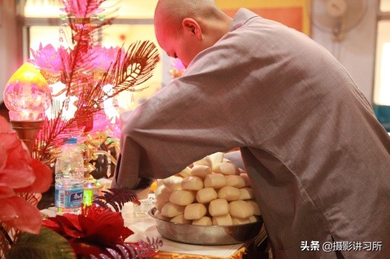 上供有讲究—不同的贡品代表着不同的含义 把最好的东西用于上供