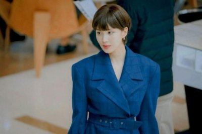 ​韩女星一刀剪成男孩头 新短发造型气势狂加