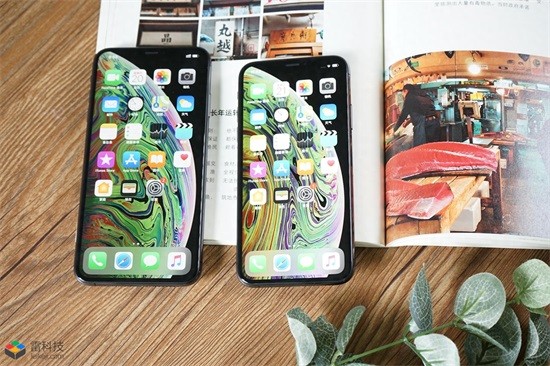 iPhone XS真机图赏：熟悉的味道，还是iPhone X的模样