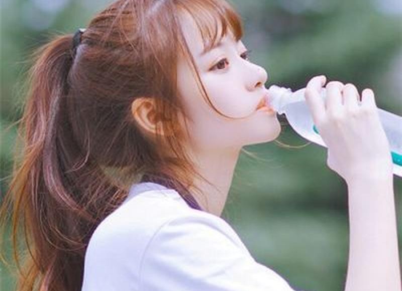 伤感情话说说长句（最动人的情话就是有我在）
