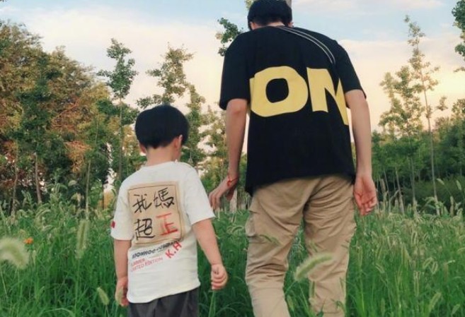 李璐茜和迟帅婚纱照 婚姻很幸福近照自拍状态惊艳众人