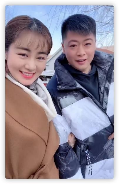 李小璐怎么丰胸的（李小璐9年前美照遭曝光）