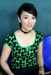 ​朱桦的人物传记:54岁实力派女歌手，朱桦依然未婚。