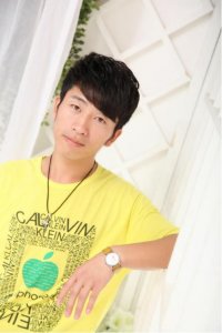 ​彭浩全新励志单曲《如果时光可以倒流》震撼发行